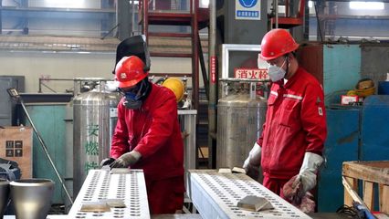 皋蘭縣民營(yíng)企業(yè)逆勢(shì)上揚(yáng) 老牌機(jī)械企業(yè)走出創(chuàng)新發(fā)展新路徑